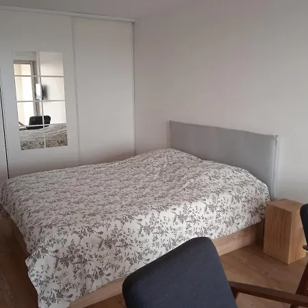 Design Vue Port 2 Pas Des Canaux + Parking Appartement