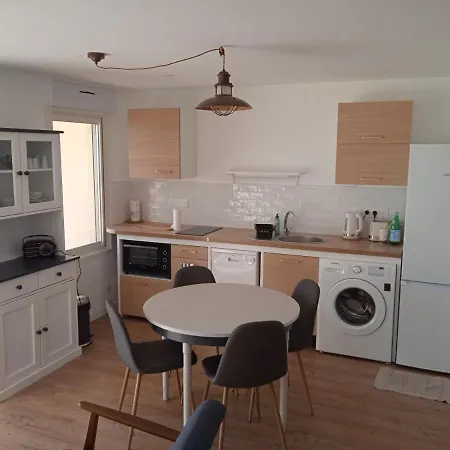 Design Vue Port 2 Pas Des Canaux + Parking Appartement *